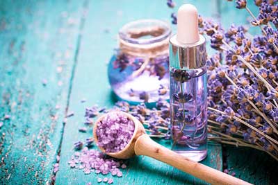 Esencia de lavanda - aromaterapia